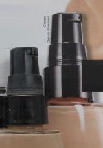 Тональный крем "Avon" Calming Effects Спокойное сияние фото