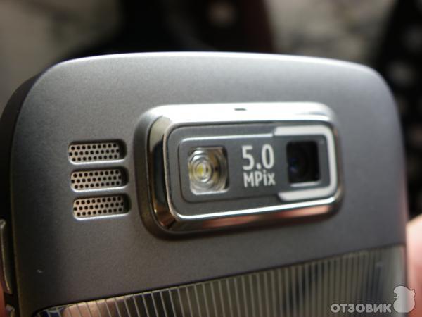 Смартфон Nokia E72 фото