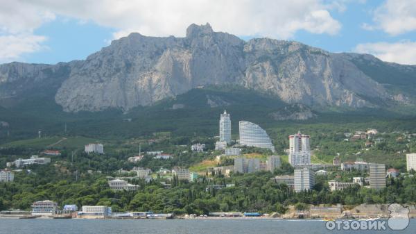 В Алупку