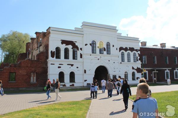 Мемориальный комплекс Брестская крепость - герой (Беларусь, Брест) фото