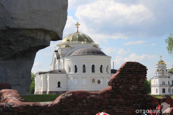 Мемориальный комплекс Брестская крепость - герой (Беларусь, Брест) фото