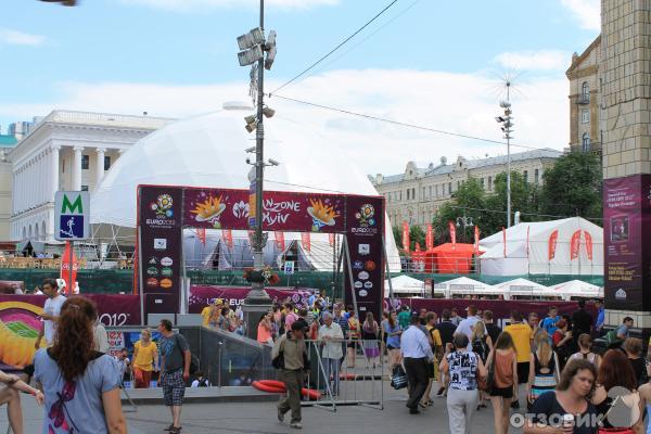 Фанзона Чемпионата Европы по футболу 2012 на Крещатике (Украина, Киев) фото