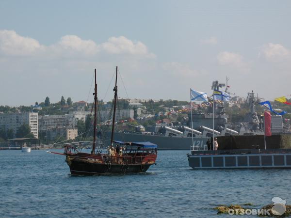 Парад кораблей в Севастополе в честь Дня военно-морского флота фото