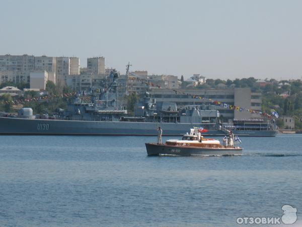 Парад кораблей в Севастополе в честь Дня военно-морского флота фото