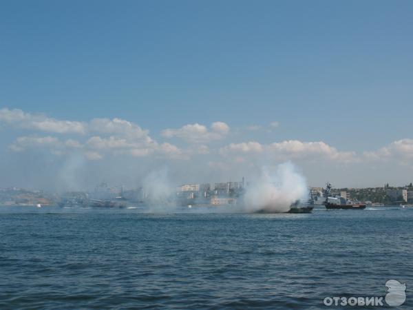 Парад кораблей в Севастополе в честь Дня военно-морского флота фото