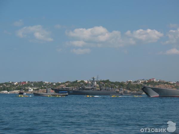 Парад кораблей в Севастополе в честь Дня военно-морского флота фото