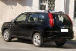 Автомобиль Nissan X-Trail внедорожник фото
