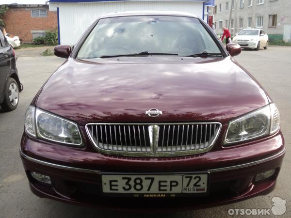 Автомобиль Nissan Bluebird Sylphy седан фото