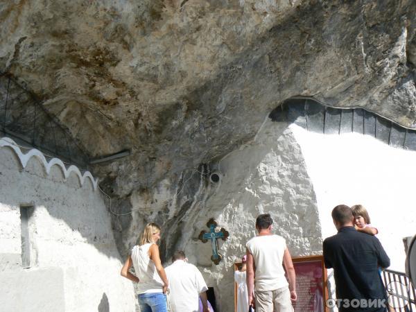 Монастырь Острог (Черногория, Даниловград) фото