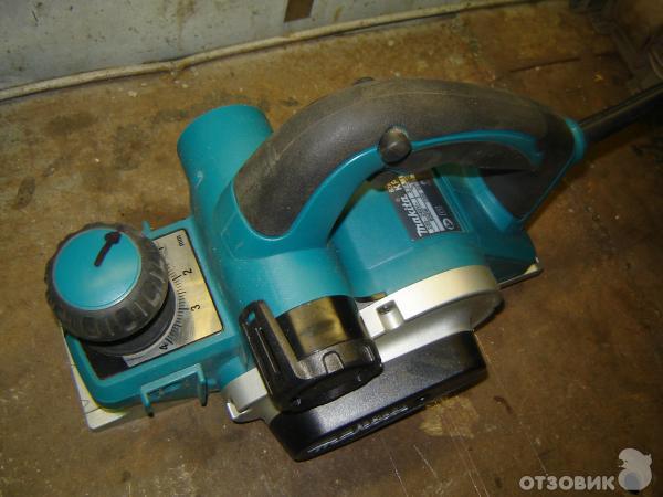 Электрорубанок KP0810 C Makita