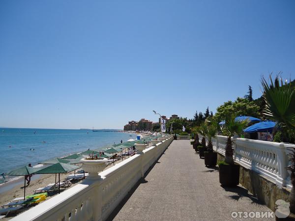 Курорт Елените (Болгария)