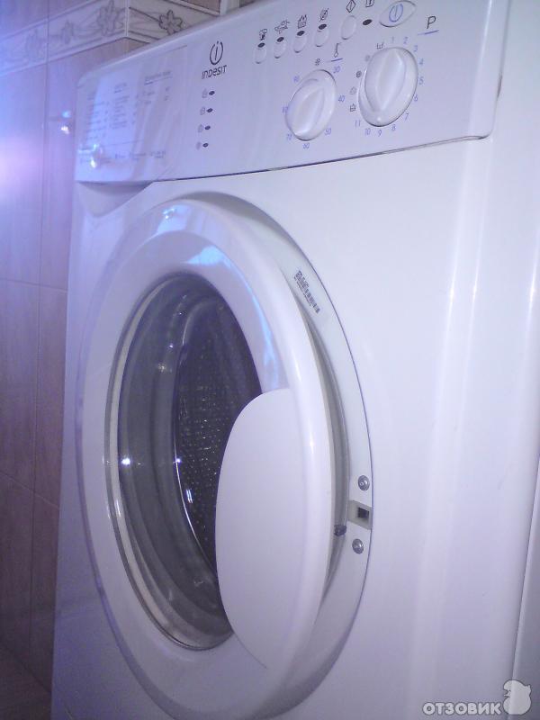 Стиральная машина Indesit WISL 102 фото