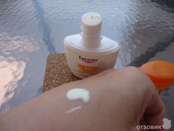 Матирующий солнцезащитный флюид для лица Eucerin SUN FLUID 50+ Mattierend (Гамбург, Германия)