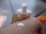 Матирующий солнцезащитный флюид для лица Eucerin Sun Fluid 50+ Mattierend фото