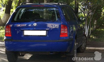 Автомобиль Skoda Octavia хетчбек фото