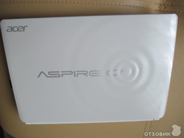 Нетбук Acer Aspire One D270-268 фото