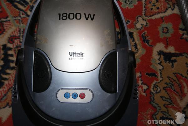 Отзыв о Пылесос Vitek VT-1831 PK | Бесполезный пылесос