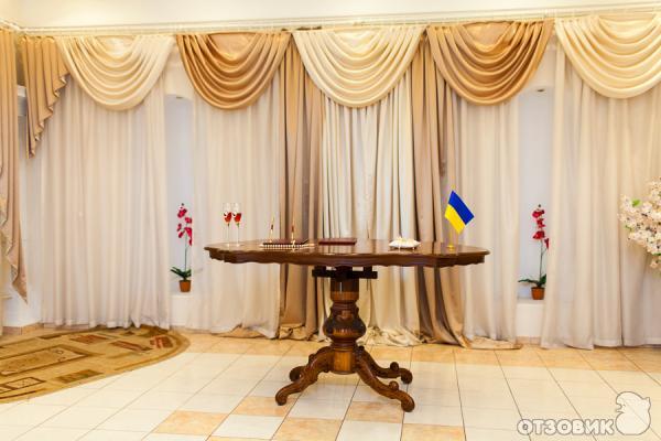 Печорская загс. ЗАГС В Киеве. ЗАГС на Киевской. Украинский ЗАГС. Новый ЗАГС В Киеве.